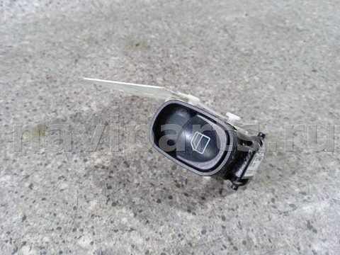 Кнопка стеклоподъёмника задняя правая Mercedes C W203, 2006 г., арт. 46023024381