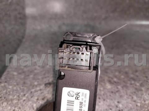 Кнопка стеклоподъёмника задняя правая Mazda 3, 2005 г., арт. 46023024603, фото 3