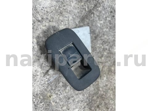 Кнопка стеклоподъёмника задняя правая Toyota Auris, 2008 г., арт. 46023053493