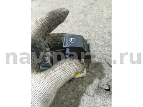 Кнопка стеклоподъёмника задняя правая Volkswagen Passat, 2008 г., арт. 46023074425, фото 2