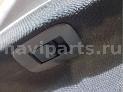Кнопка стеклоподъёмника задняя правая Toyota Auris, 2011 г., арт. 46023076904_1