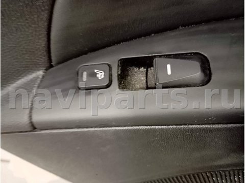 Кнопка стеклоподъёмника задняя правая Hyundai ix35, 2014 г., арт. 46023081912