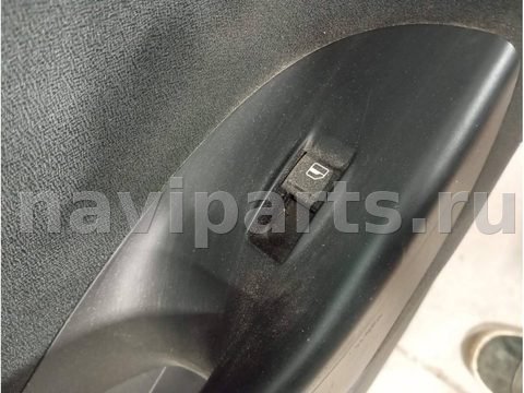 Кнопка стеклоподъёмника задняя правая Volkswagen Passat, 2008 г., арт. 46023082060