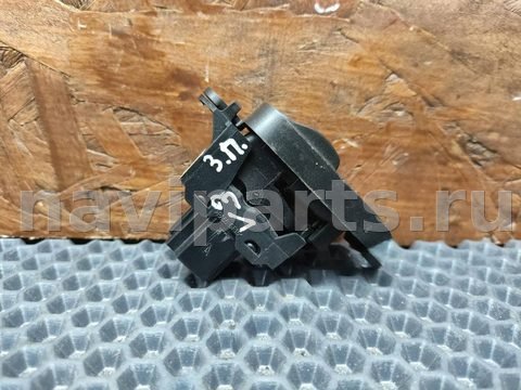 Кнопка стеклоподъёмника задняя правая Volvo V50, 2010 г., OEM 30773217, арт. 534406
