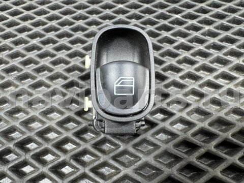 Кнопка стеклоподъёмника задняя правая Mercedes C W203, 2006 г., арт. 534740