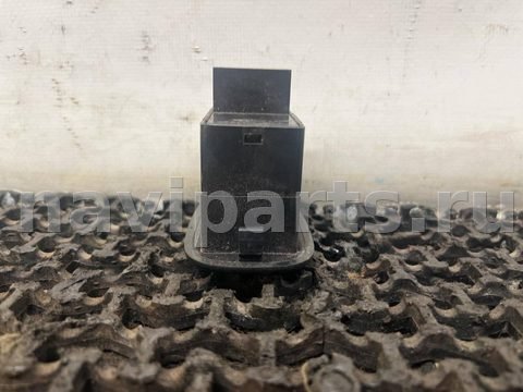 Кнопка стеклоподъёмника задняя правая Kia Shuma, 1999 г., OEM 4735101000, арт. 543-300, фото 3