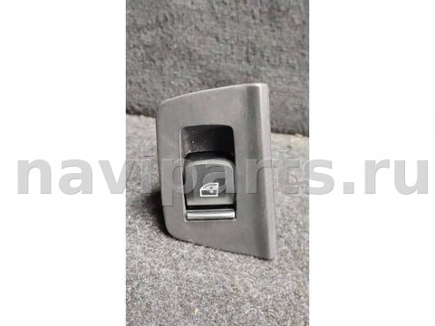 Кнопка стеклоподъёмника задняя правая BMW 5 G30/G31, 2018 г., OEM 9327031, арт. 543-80