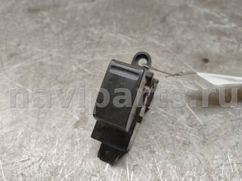 Кнопка стеклоподъёмника задняя правая Nissan Primera, 2002 г., арт. 81569, фото 2