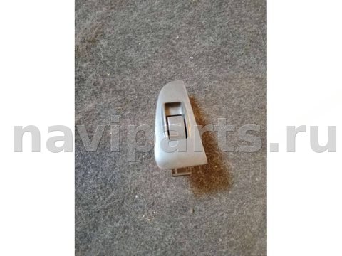 Кнопка стеклоподъёмника задняя правая Toyota Avensis, 2003 г., арт. 86015424