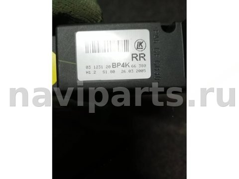 Кнопка стеклоподъёмника задняя правая Mazda 3, 2005 г., OEM BP4K66380, арт. 87081444, фото 2