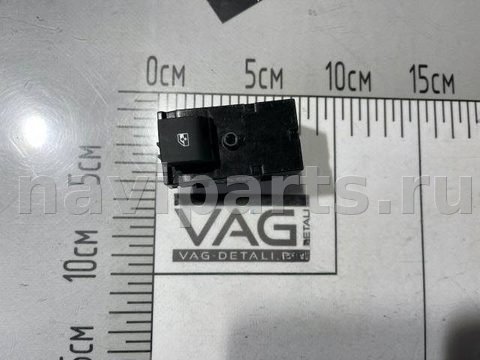 Кнопка стеклоподъёмника задняя правая Chevrolet Trax, 2020 г., OEM 13408450, арт. 88044685