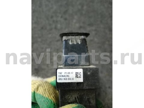 Кнопка стеклоподъёмника задняя правая Volkswagen Polo, 2017 г., арт. 89899050, фото 3