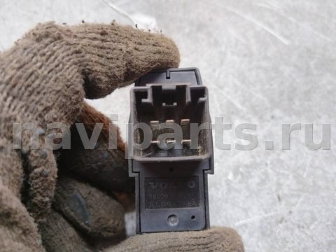 Кнопка стеклоподъёмника задняя правая Volvo V70, 2000 г., арт. 93615, фото 3