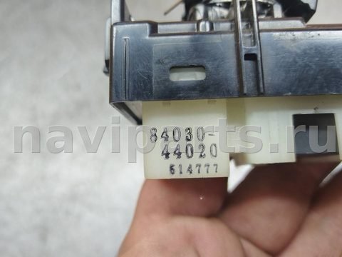 Кнопка стеклоподъёмника задняя правая Toyota Avensis Verso, 2001 г., арт. 97945, фото 4