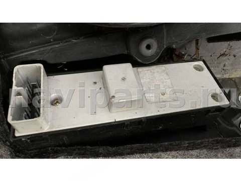 Кнопка стеклоподъёмника задняя правая Hyundai Santa Fe, 2012 г., арт. B113305, фото 2