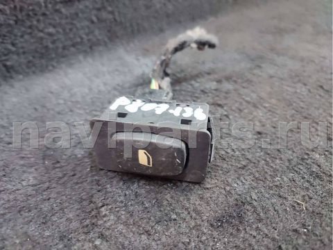 Кнопка стеклоподъёмника задняя правая Peugeot 807, 2006 г., арт. BP807-136_3