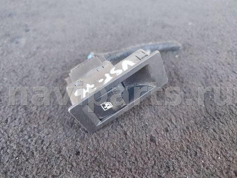 Кнопка стеклоподъёмника задняя правая Lada Vesta, 2017 г., OEM 8450006925, арт. BVST-76_4, фото 2