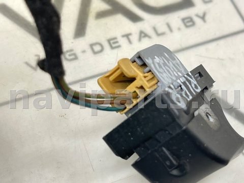 Кнопка стеклоподъёмника задняя правая Audi Q5, 2012 г., OEM 8K0959855A, арт. V5192_9, фото 5
