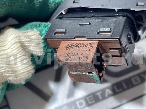 Кнопка центрального замка Audi A8 D4, 2012 г., OEM 4H0962107B, арт. 102702164, фото 3
