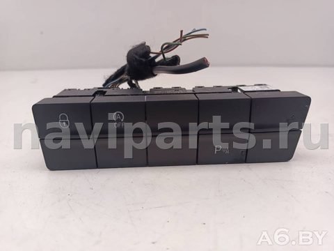 Кнопка центрального замка Skoda Octavia A7, 2017 г., OEM 5E1927132M, арт. 106308290
