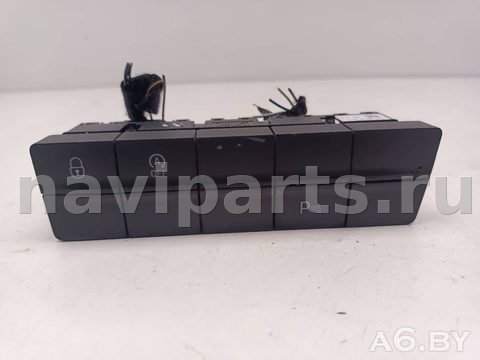 Кнопка центрального замка Skoda Octavia A7, 2017 г., OEM 5E1927132M, арт. 106308305