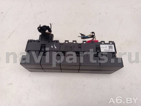 Кнопка центрального замка Skoda Octavia A7, 2017 г., OEM 5E1927132M, арт. 106308305, фото 3