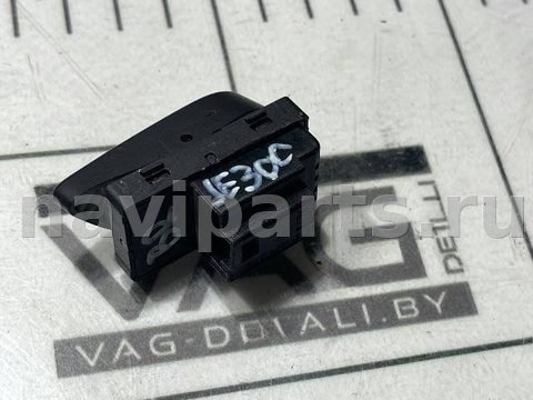 Кнопка центрального замка Volkswagen Jetta, 2015 г., OEM 5C6962126, арт. 106865174, фото 2