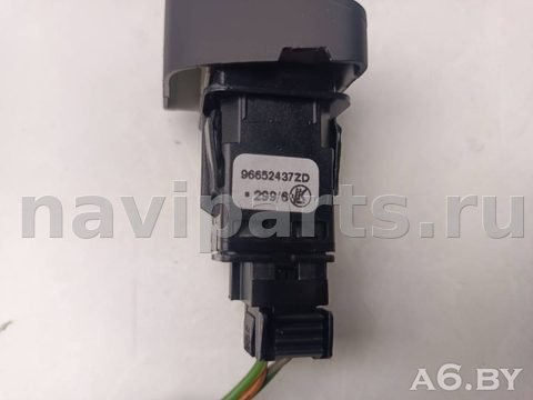 Кнопка центрального замка Peugeot 5008, 2016 г., OEM 96652437ZD, арт. 106971106, фото 4