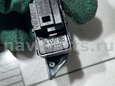 Кнопка центрального замка Volkswagen Tiguan, 2018 г., OEM 5NA962126, арт. 109917883, фото 5