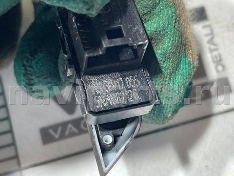 Кнопка центрального замка Volkswagen Tiguan, 2018 г., OEM 5NA962126, арт. 119244935, фото 5