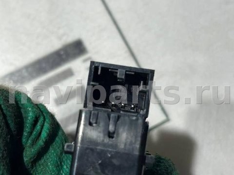 Кнопка центрального замка Volkswagen Touareg, 2009 г., OEM 7L6962125, арт. 120500074, фото 2
