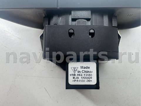 Кнопка центрального замка Porsche Macan, 2020 г., OEM 95B962126C, арт. 12192, фото 5