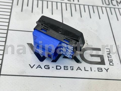 Кнопка центрального замка Volkswagen Touareg, 2012 г., OEM 7P6962126A, арт. 132172596, фото 2