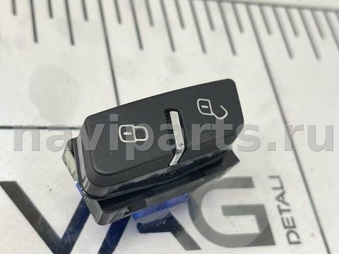 Кнопка центрального замка Volkswagen Touareg, 2012 г., OEM 7P6962126A, арт. 132172596, фото 3