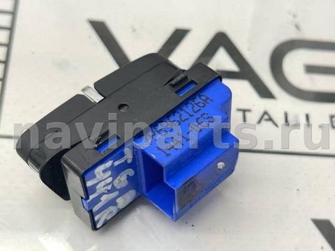 Кнопка центрального замка Volkswagen Touareg, 2012 г., OEM 7P6962126A, арт. 132172596, фото 5