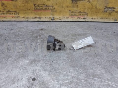Кнопка центрального замка Citroen C3, 2002 г., арт. 137415, фото 2