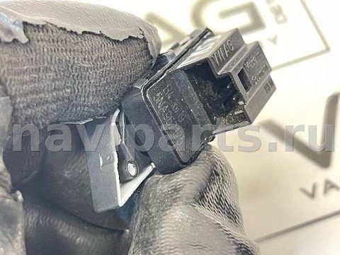 Кнопка центрального замка Volkswagen Tiguan, 2020 г., OEM 5NA962125, арт. 147010507, фото 5