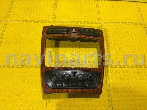 Кнопка центрального замка Mercedes C W203, 2003 г., арт. 18571, фото 2
