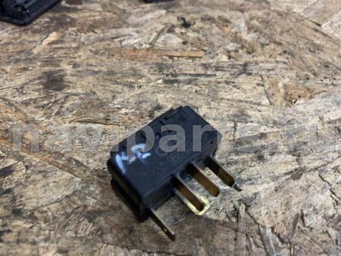 Кнопка центрального замка Audi A8 D2, 2001 г., OEM 4A0962107, арт. 18584119, фото 2