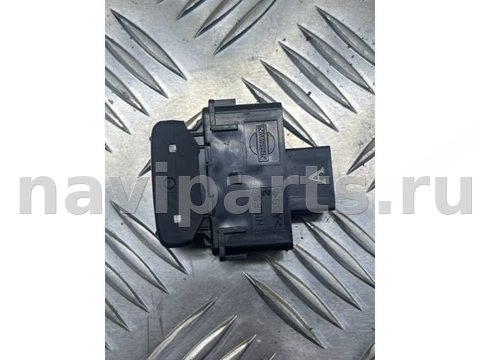 Кнопка центрального замка Nissan Navara, 2010 г., OEM 25210EB300, арт. 190029, фото 2