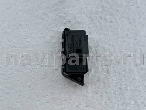 Кнопка центрального замка Volkswagen Touareg, 2018 г., OEM 760962125, арт. 2406009, фото 2