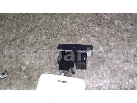 Кнопка центрального замка Volkswagen Touareg, 2005 г., арт. 27044005001