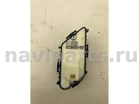 Кнопка центрального замка Mercedes Sprinter, 2022 г., OEM 2139059703, арт. 29-16-45, фото 3