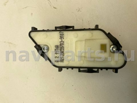 Кнопка центрального замка Mercedes Sprinter, 2020 г., OEM 2139059703, арт. 29-16-46, фото 3