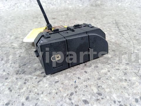 Кнопка центрального замка Citroen C5, 2010 г., OEM 96637757ZD, арт. 46023007520