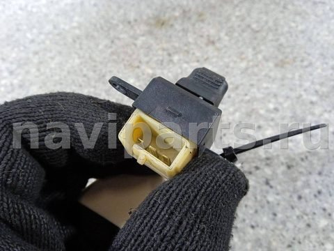 Кнопка центрального замка Dodge Grand Caravan, 1998 г., арт. 46023017714_3, фото 2