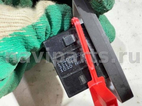 Кнопка центрального замка Chevrolet Equinox, 2018 г., OEM 13409820, арт. 5148853, фото 2
