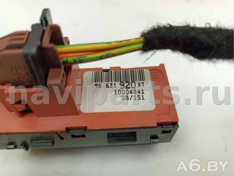 Кнопка центрального замка Citroen C3 Picasso, 2013 г., OEM 96631920XT, арт. 51899796, фото 4