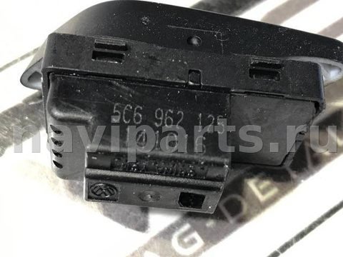 Кнопка центрального замка Volkswagen Jetta, 2017 г., OEM 5C6962125, арт. 64939977, фото 3