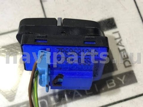 Кнопка центрального замка Volkswagen Touareg, 2011 г., OEM 7P6962126A, арт. 72849897, фото 3